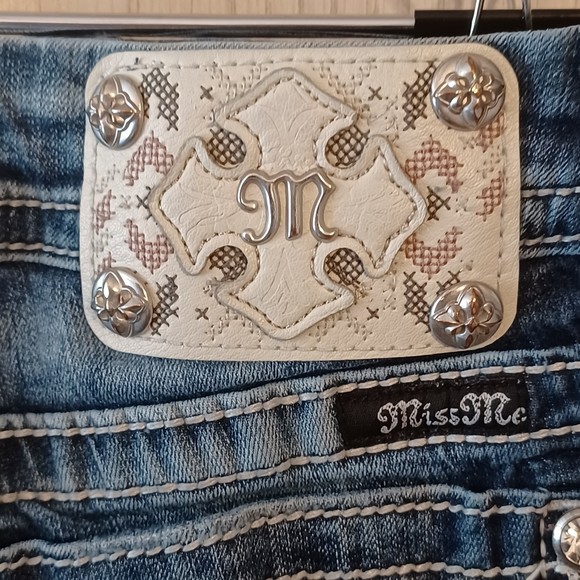 Miss Me Jeans, Size 28, Distressed, Bedazzled, Mid-Rise, 28W x 29L - Picture 5 of 12